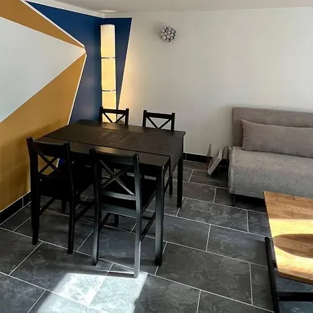Διαμέρισμα Rez De Jardin Climatise De 45m²+exterieur De 70m²